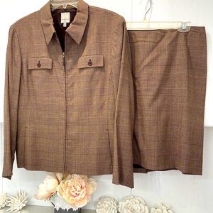 ANNE KLEIN vintage petites tailored skirt suit